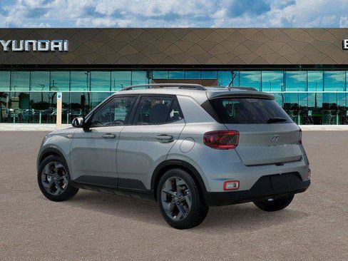 New 2025 Hyundai Venue SEL image 5