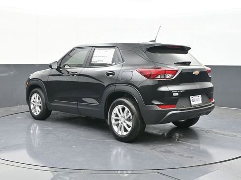 New 2026 Chevrolet TrailBlazer LS w/ LS Convenience Package FWD image 11