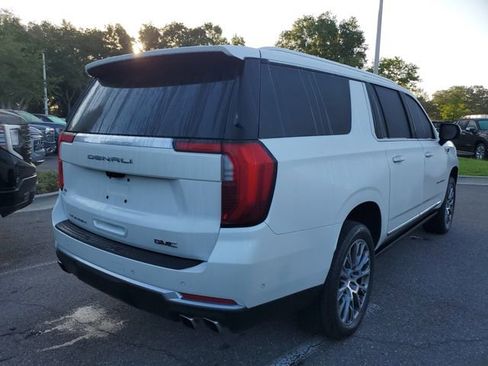 Used 2025 GMC Yukon XL Denali w/ Denali Reserve Package RWD image 4