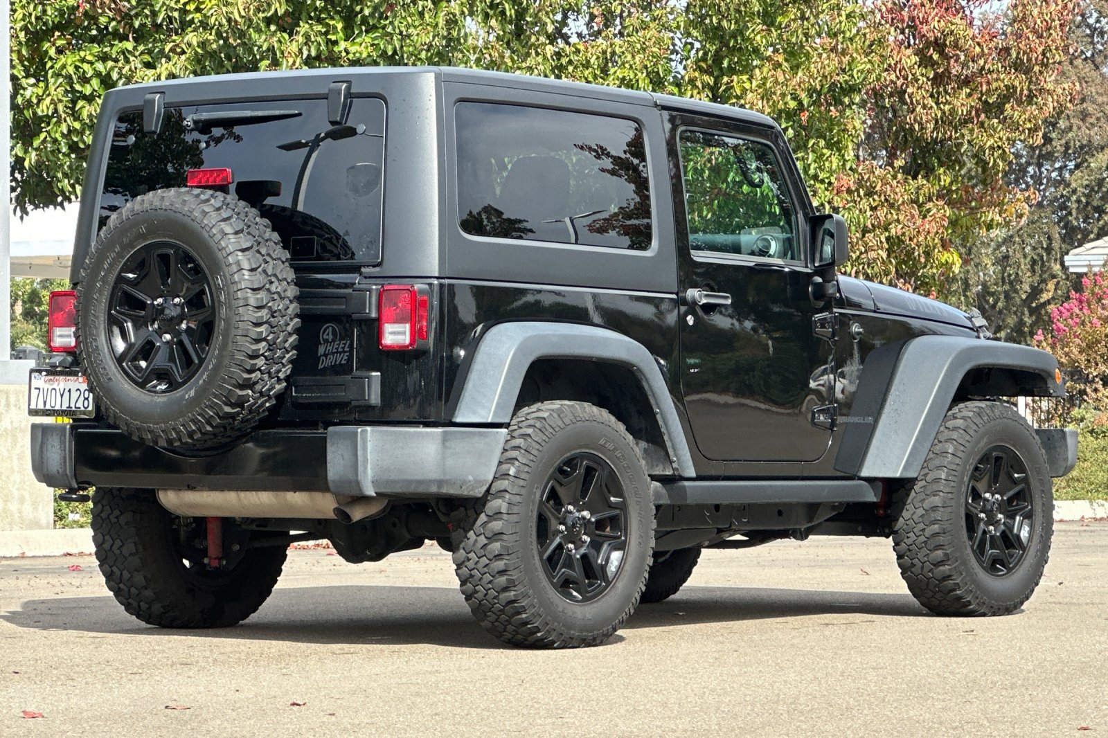 Used 2016 Jeep Wrangler Sport AWD/4WD image 4