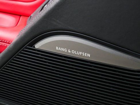 Used 2018 Audi R8 V10 w/ Premium Package image 7