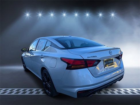 Used 2024 Nissan Altima 2.5 SR image 5