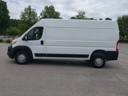 Used 2023 RAM ProMaster 2500 FWD image 6