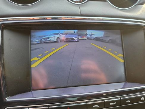 Used 2014 Jaguar XJ R LWB RWD image 16
