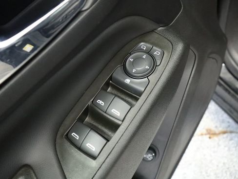 Used 2023 Chevrolet Equinox LT w/ Driver Convenience Package AWD/4WD image 32