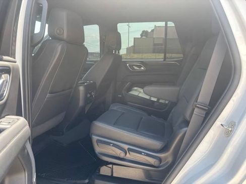 Used 2023 Chevrolet Tahoe Z71 w/ Luxury Package AWD/4WD image 12