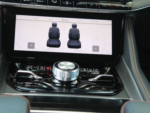 New 2025 Jeep Grand Wagoneer Series III w/ Rear Seat Video Group 1 image 16