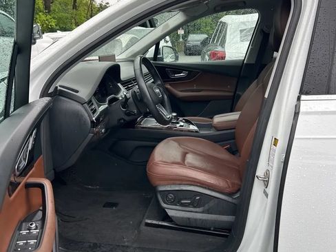 Used 2019 Audi Q7 3.0T Premium Plus w/ Premium Plus Package AWD/4WD image 2