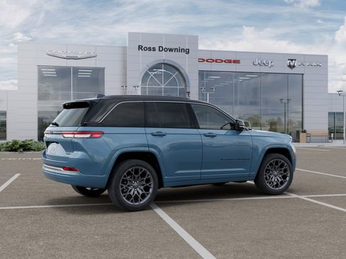 New 2026 Jeep Grand Cherokee Summit w/ Obsidian Package AWD/4WD image 4