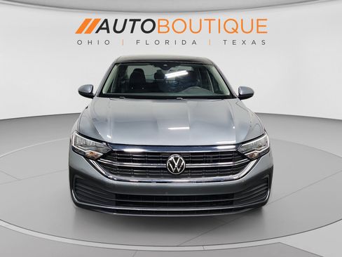 Used 2023 Volkswagen Jetta SE FWD image 9