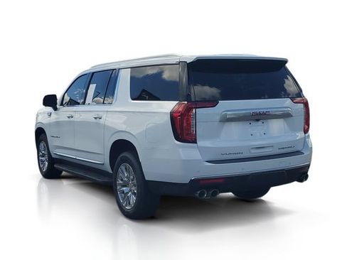 Used 2024 GMC Yukon XL Denali AWD/4WD image 5