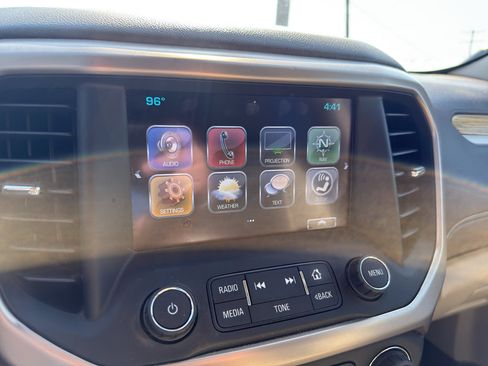 Used 2018 GMC Acadia Denali w/ Technology Package FWD image 19