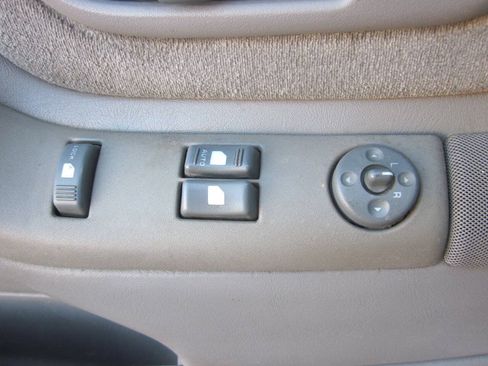 Used 1998 Chevrolet Silverado 2500 2WD Extended Cab w/ Preferred Equipment Group 2 image 23