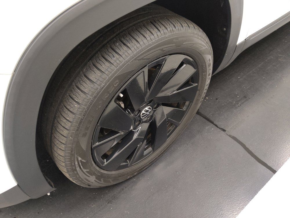 Used 2024 Volkswagen Atlas SE AWD/4WD image 31