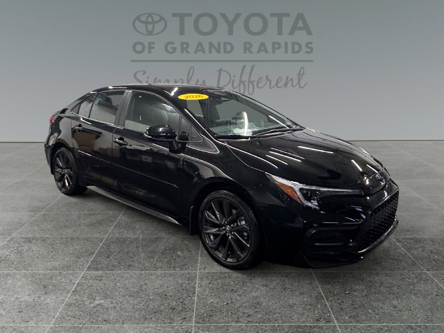Certified 2026 Toyota Corolla SE FWD image 1