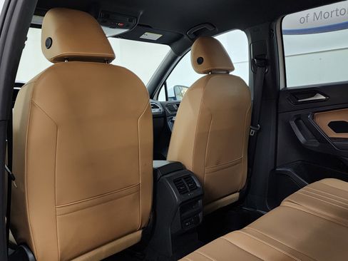 Used 2022 Volkswagen Tiguan SE image 14