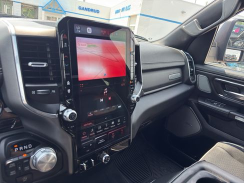 Used 2025 RAM 1500 Laramie AWD/4WD image 21