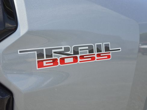 New 2026 Chevrolet Colorado Trail Boss AWD/4WD image 16