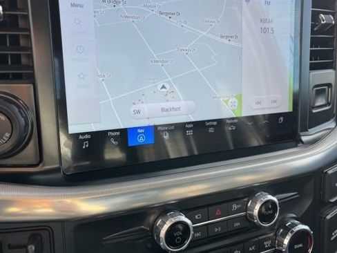 Used 2025 Ford F150 Lariat w/ Tow/Haul Package image 39