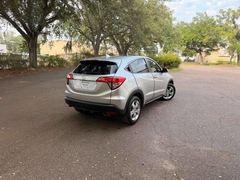Used 2016 Honda HR-V LX image 5