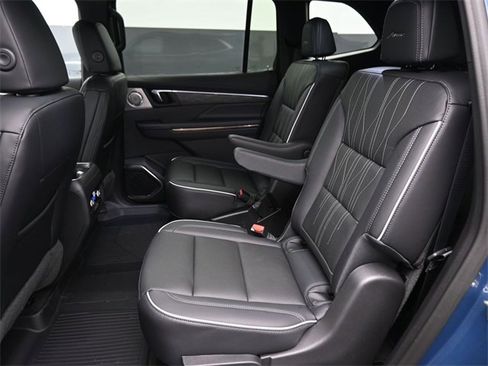 New 2026 Buick Enclave Avenir w/ Super Cruise Package image 11