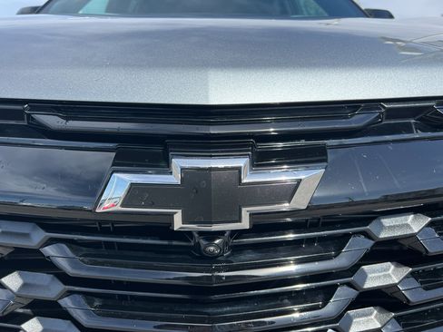 Used 2025 Chevrolet Equinox LT w/ Convenience Package II AWD/4WD image 9