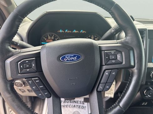 Used 2019 Ford F150 XLT w/ Equipment Group 302A Luxury AWD/4WD image 13