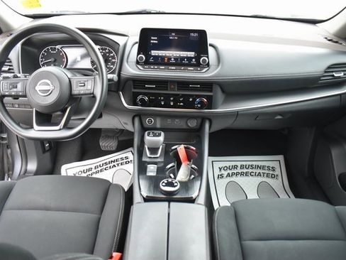 Used 2023 Nissan Rogue S image 18