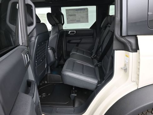 New 2026 Ford Bronco Badlands AWD/4WD image 15