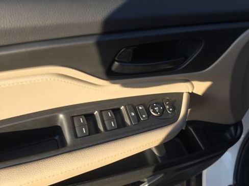 Used 2024 Honda Odyssey EX image 11