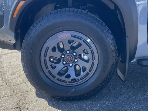 New 2026 Nissan Frontier PRO-4X w/ Pro-4x Convenience Package image 7