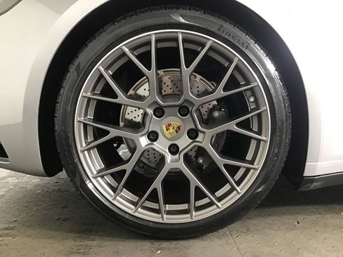Certified 2021 Porsche 911 Carrera 4 AWD/4WD image 13