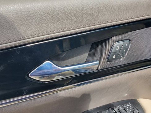 Used 2022 Lincoln Nautilus Reserve image 15