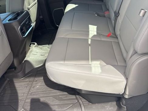 New 2026 GMC Sierra 1500 SLT w/ SLT Premium Package AWD/4WD image 16