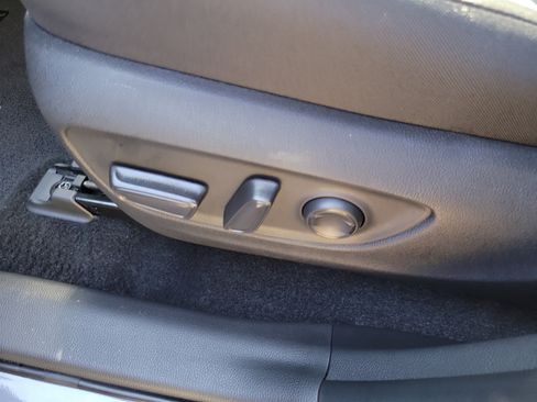 Used 2025 Toyota RAV4 XLE image 21