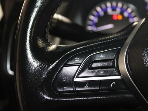 Used 2019 INFINITI Q60 3.0t Luxe w/ Essential Package image 14