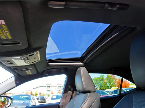 Used 2014 Lexus IS 350 F Sport image 30