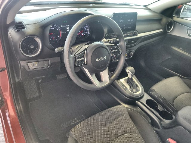 Used 2023 Kia Forte LXS w/ LXS Technology Package FWD image 14