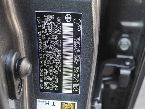 Used 2021 Toyota Prius LE w/ Carpet Mat Package (TMS) image 39