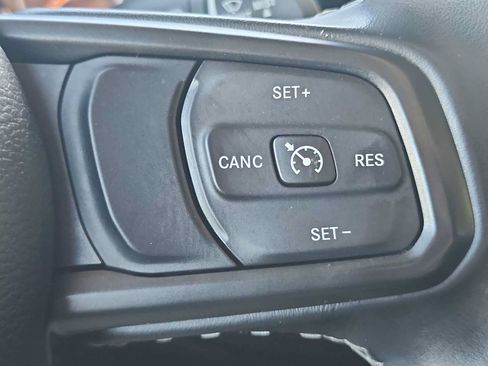 Used 2021 Jeep Gladiator Sport AWD/4WD image 28