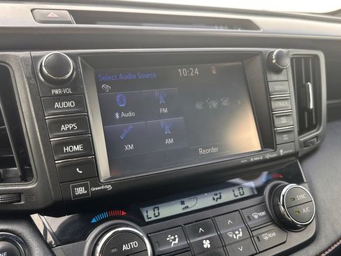 Used 2018 Toyota RAV4 SE w/ Power Extra Value Package AWD/4WD image 34
