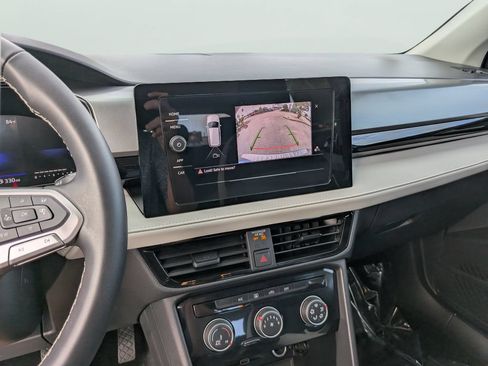 Certified 2025 Volkswagen Taos S FWD image 19