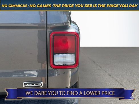 Used 2022 Jeep Gladiator Overland w/ Popular Equipment Package AWD/4WD image 11