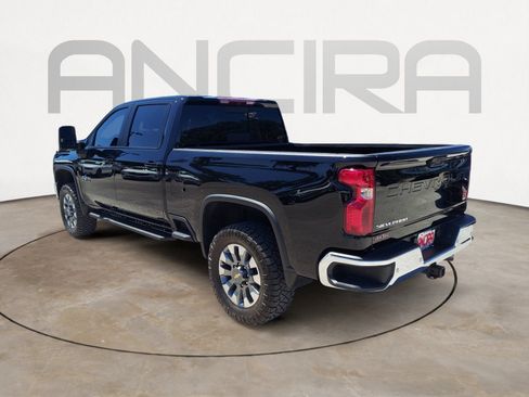 Used 2024 Chevrolet Silverado 2500 LT w/ Texas Edition AWD/4WD image 8