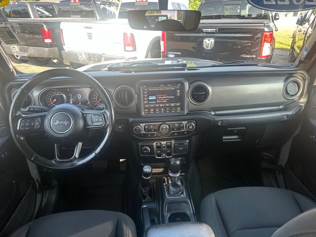 Used 2022 Jeep Gladiator Sport AWD/4WD image 16