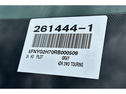 Used 2024 Honda Pilot Touring image 20