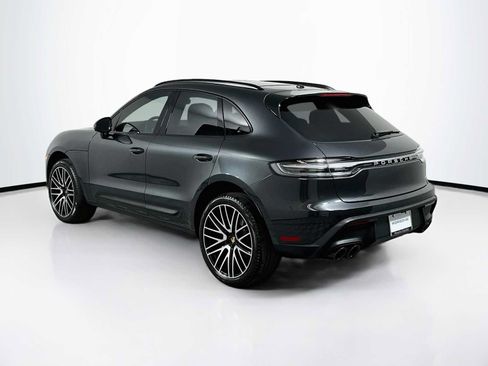 Certified 2026 Porsche Macan AWD/4WD image 3