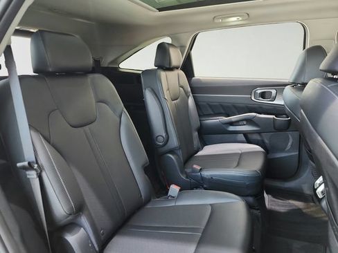 Certified 2021 Kia Sorento SX FWD image 28