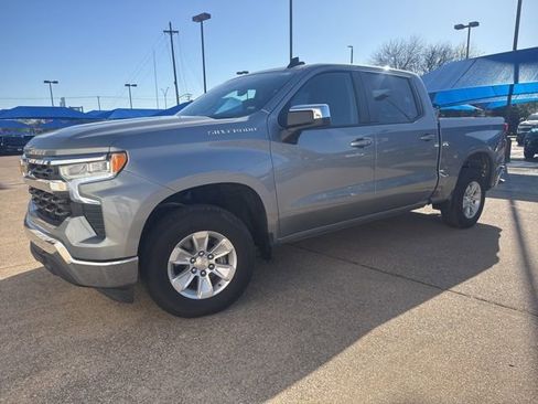 Used 2025 Chevrolet Silverado 1500 LT image 1