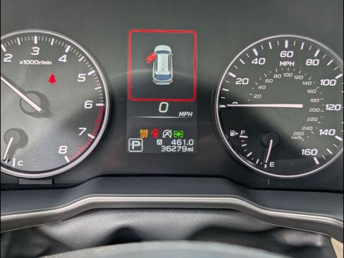 Used 2025 Subaru Outback Limited AWD/4WD image 10